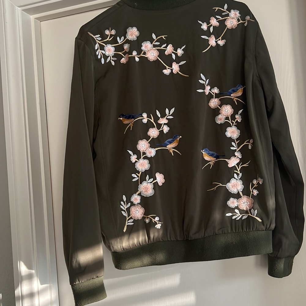 Thin lined jacket - Picture 2 of 4